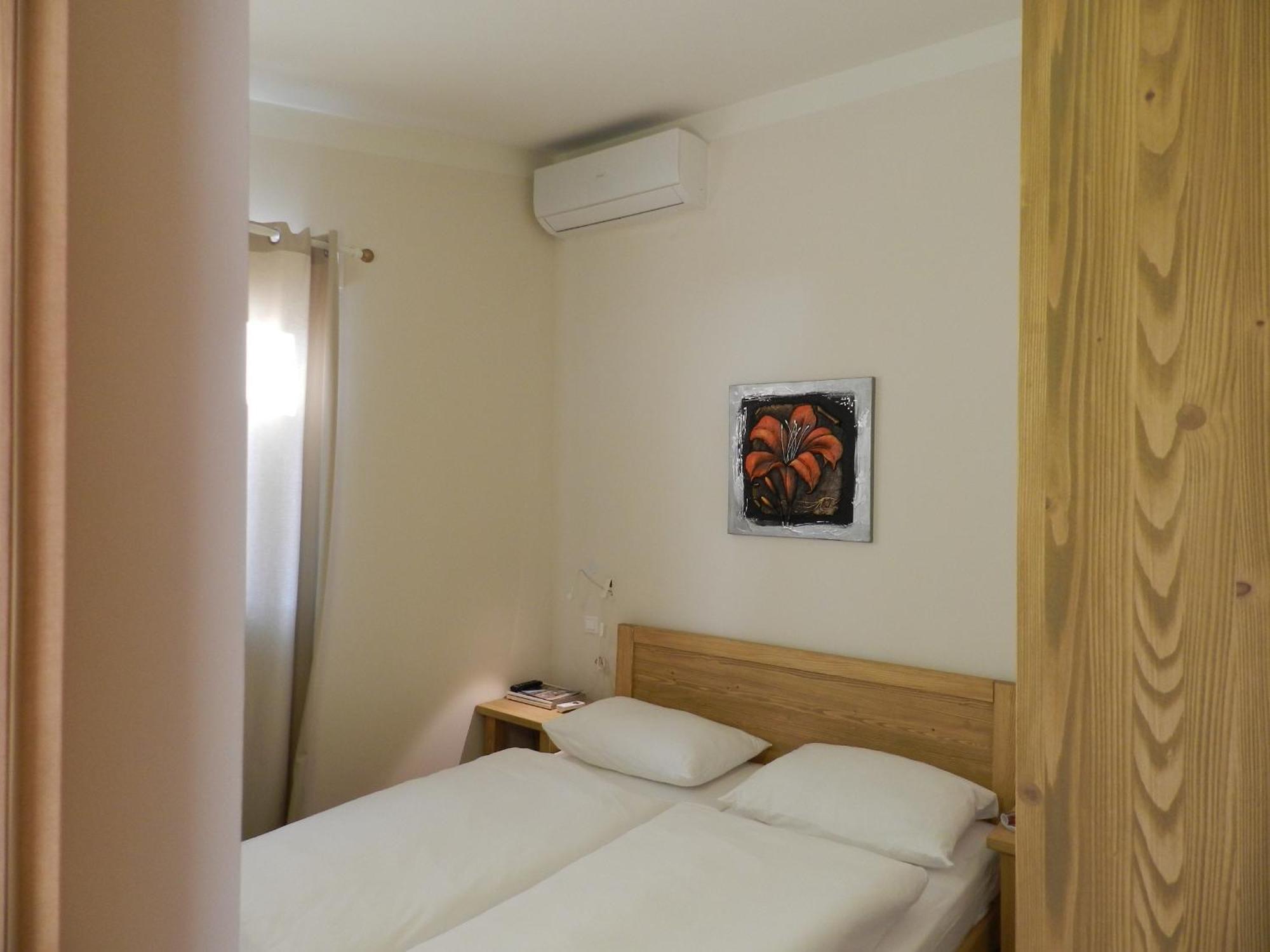 Apartments Erica Lux Novigrad Istria Oda fotoğraf
