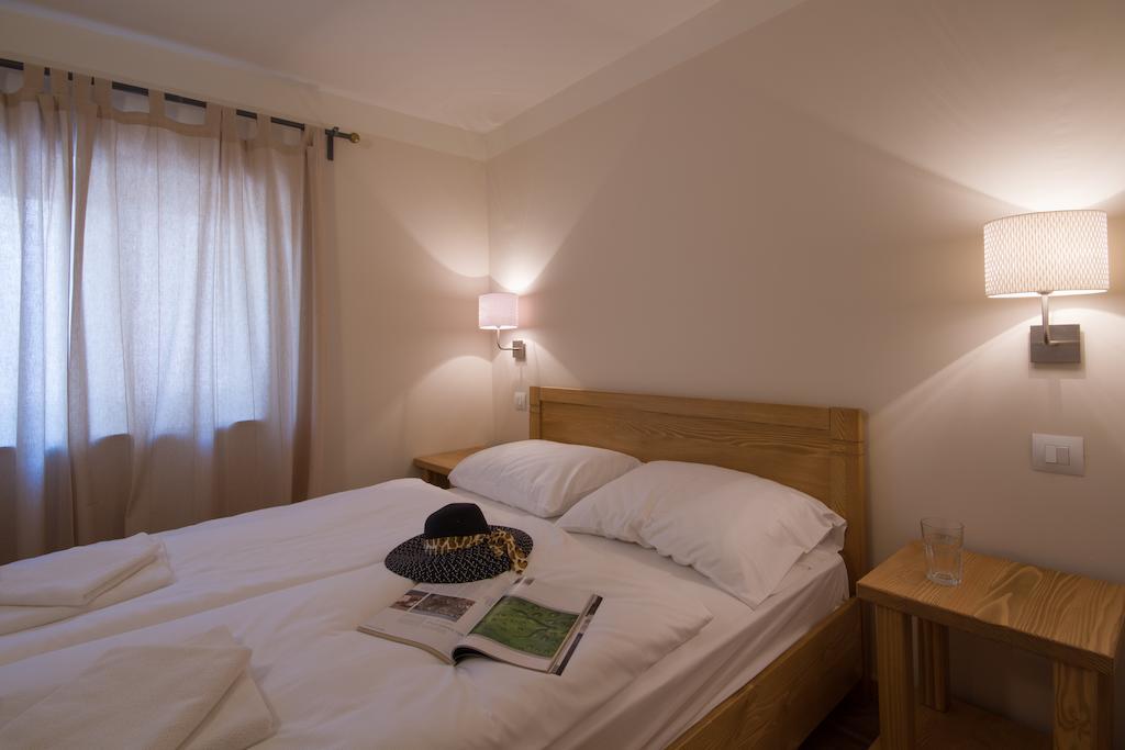 Apartments Erica Lux Novigrad Istria Oda fotoğraf